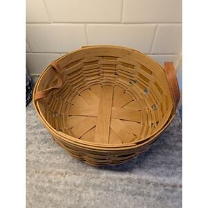 Longaberger 2002 9.5" Round Gathering Basket w/ Leather Handles